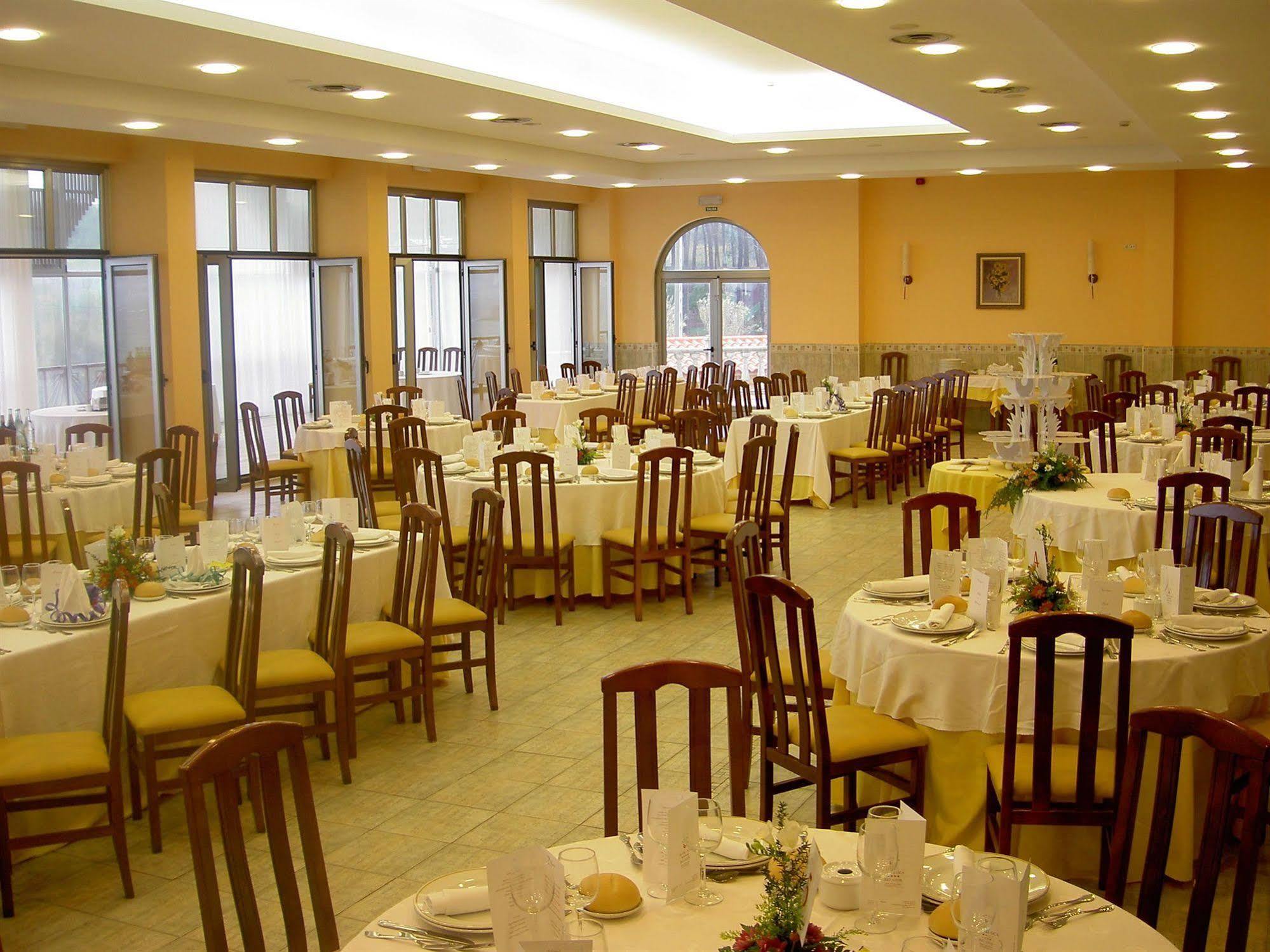 Duerming Villa De Sarria Hotel Exterior photo